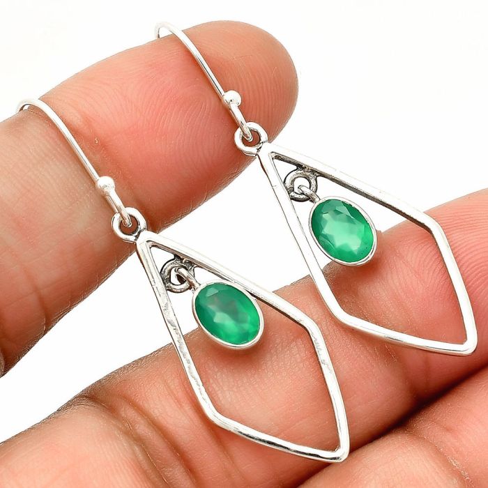 Green Onyx Earrings SDE83781 E-1216, 5x7 mm