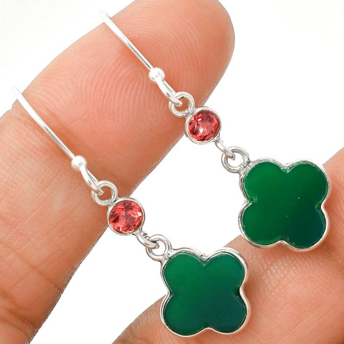 Green Onyx and Garnet Earrings SDE85185 E-1006, 10x10 mm