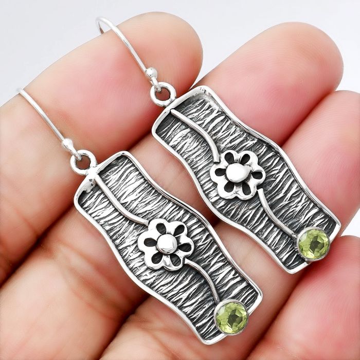 Peridot Earrings SDE86572 E-1179, 4x4 mm