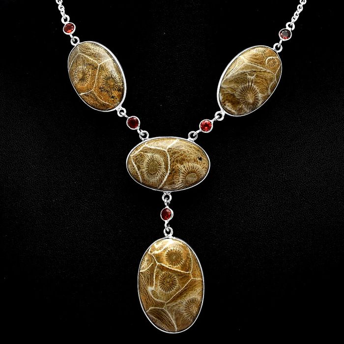 Flower Fossil Coral and Garnet Necklace SDN1951 N-1023, 21x31 mm