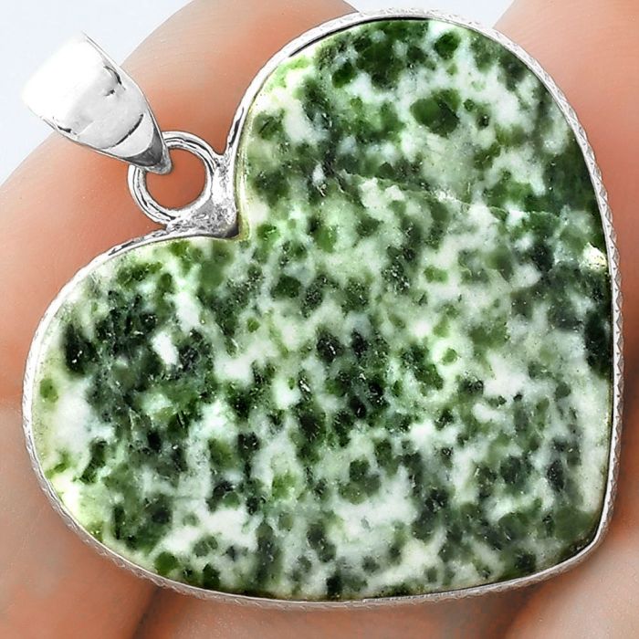 Valentine Gift Heart Natural Dioptase Pendant SDP101275 P-1043, 27x30 mm