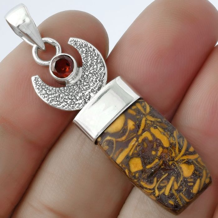 Crescent Moon - Coquina Fossil Jasper & Garnet Pendant SDP103239 P-1453, 12x21 mm