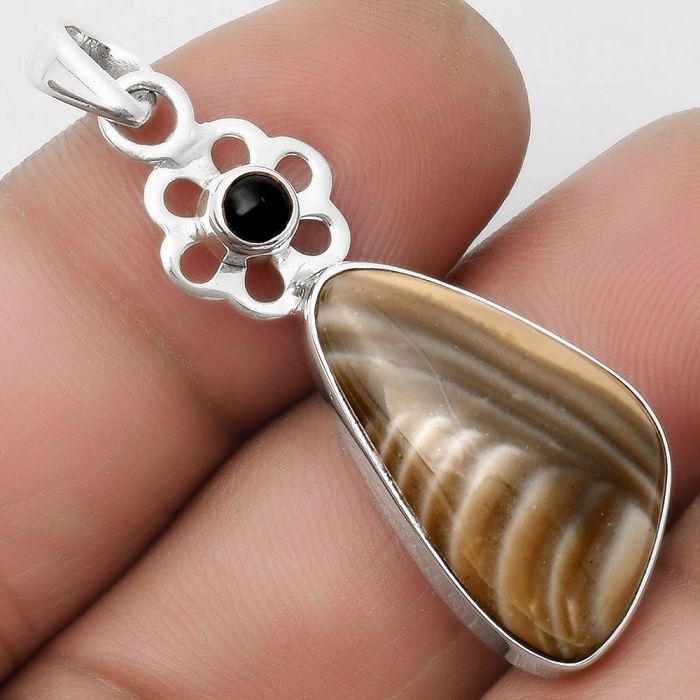 Natural Flint Stone & Black Onyx Pendant SDP110005 P-1634, 13x23 mm