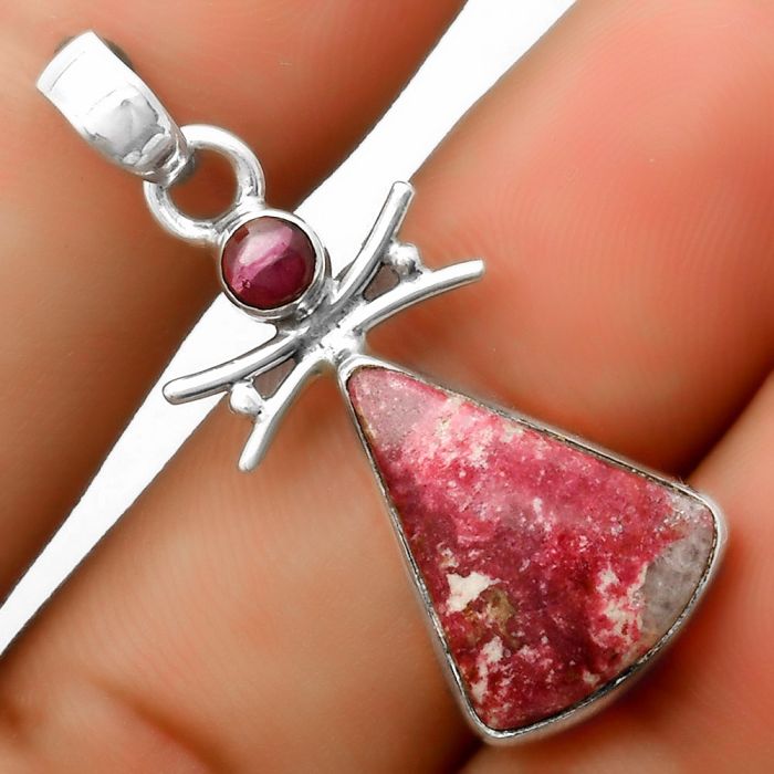 Natural Pink Thulite - Norway & Garnet Pendant SDP113273 P-1243, 13x17 mm