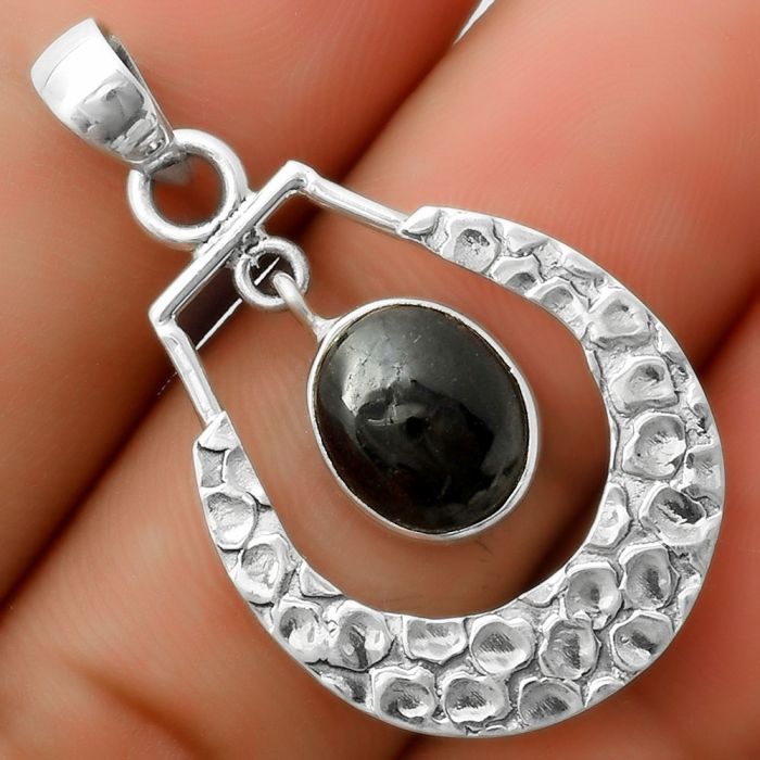 Natural Nuummite Pendant SDP113469 P-1343, 9x11 mm