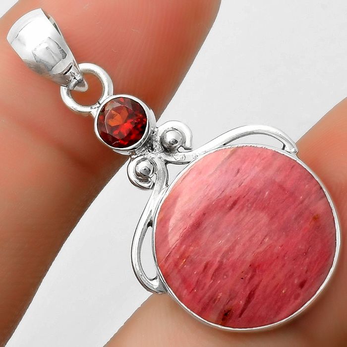 Natural Pink Tulip Quartz & Garnet Pendant SDP114963 P-1571, 17x17 mm