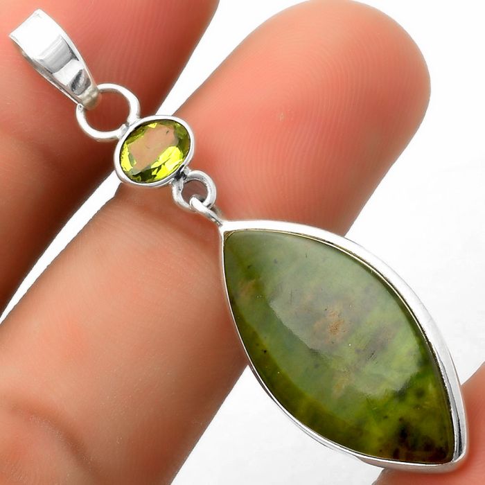 Natural Chrome Chalcedony & Peridot Pendant SDP115042 P-1098, 14x28 mm