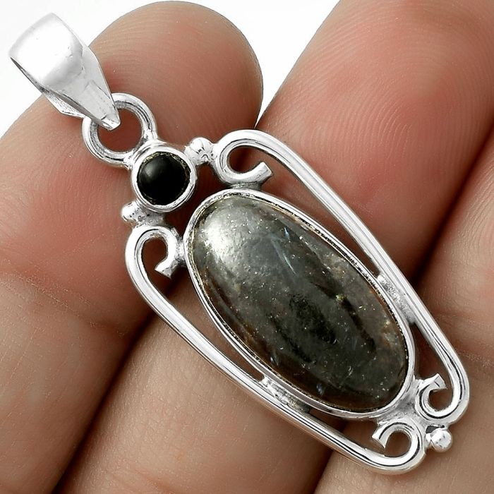 Natural Nuummite & Black Onyx Pendant SDP117665 P-1623, 10x20 mm