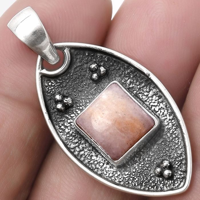 Natural Pink Scolecite Pendant SDP119406 P-1524, 9x9 mm