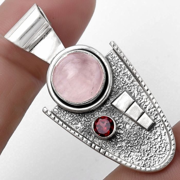 Rose Quartz - Madagascar & Garnet Pendant SDP119879 P-1266, 10x10 mm