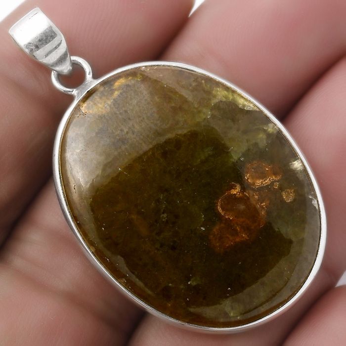 Natural Cloudy Prehnite Pendant SDP120107 P-1001, 25x32 mm