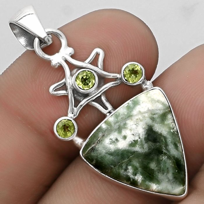 Star - Natural Dioptase & Peridot Pendant SDP120418 P-1095, 16x17 mm