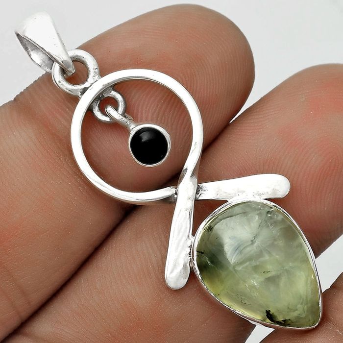 Natural Prehnite & Black Onyx Pendant SDP121860 P-1048, 12x16 mm