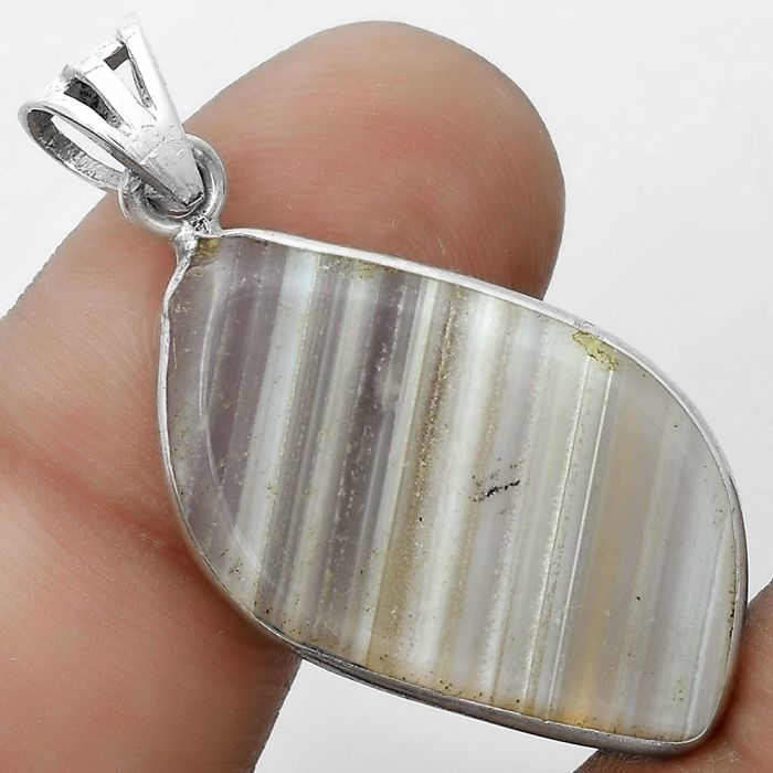 Natural Banded Onyx Pendant SDP122948 P-1001, 16x28 mm