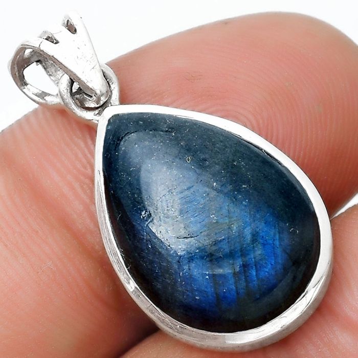 Blue Fire Labradorite - Madagascar Pendant SDP125298 P-1002, 13x18 mm