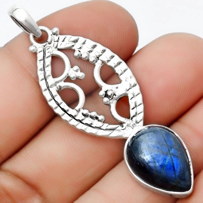 Blue Fire Labradorite - Madagascar Pendant SDP125645 P-1035, 11x16 mm