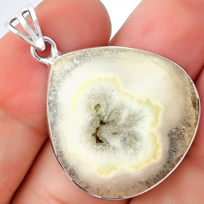 Natural Solar Quartz Eye Pendant SDP128416 P-1001, 26x26 mm