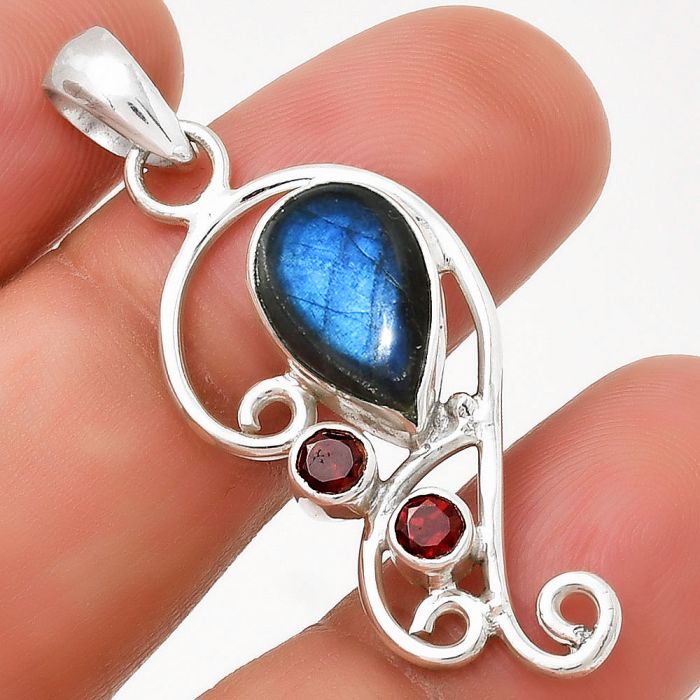 Natural Blue Fire Labradorite & Garnet Pendant SDP128940 P-1039, 8x12 mm