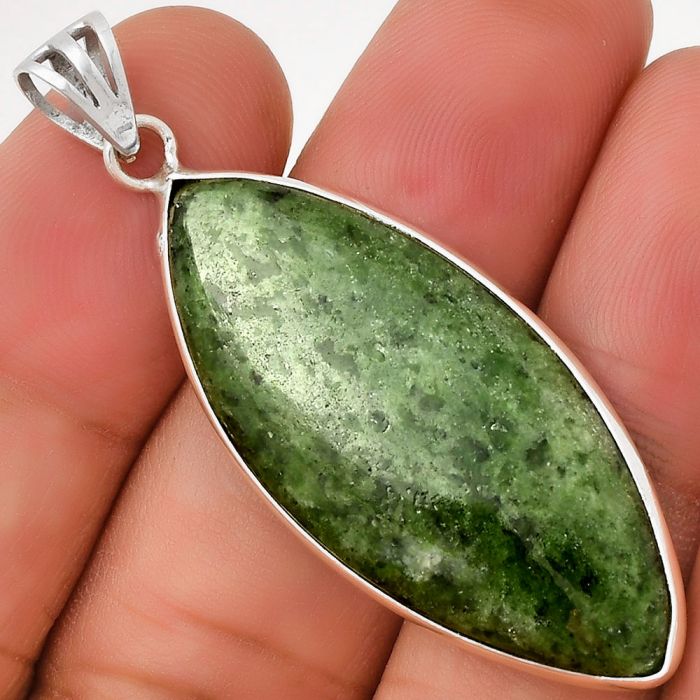 Natural Serpentine Pendant SDP130065 P-1001, 17x39 mm