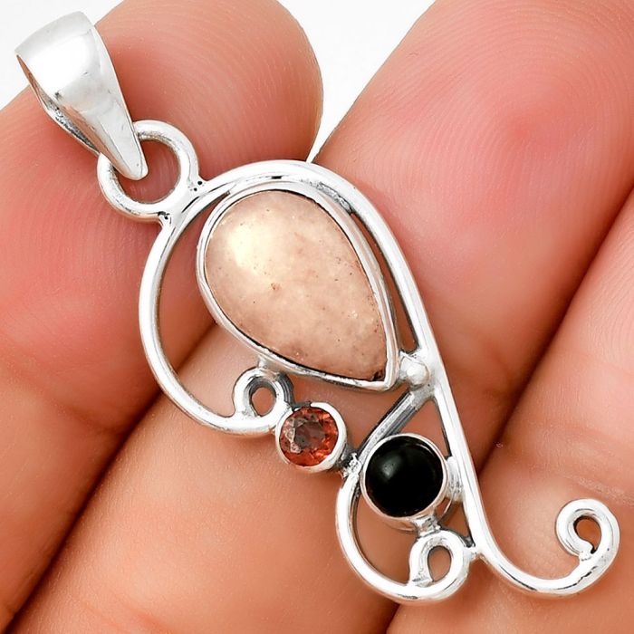 Pink Scolecite, Black Onyx & Garnet Pendant SDP130925 P-1039, 8x12 mm