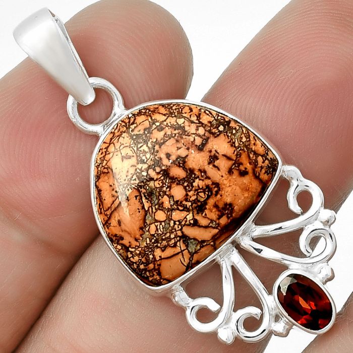 Natural Indian Paint Gemstone & Garnet Pendant SDP131083 P-1594, 15x17 mm