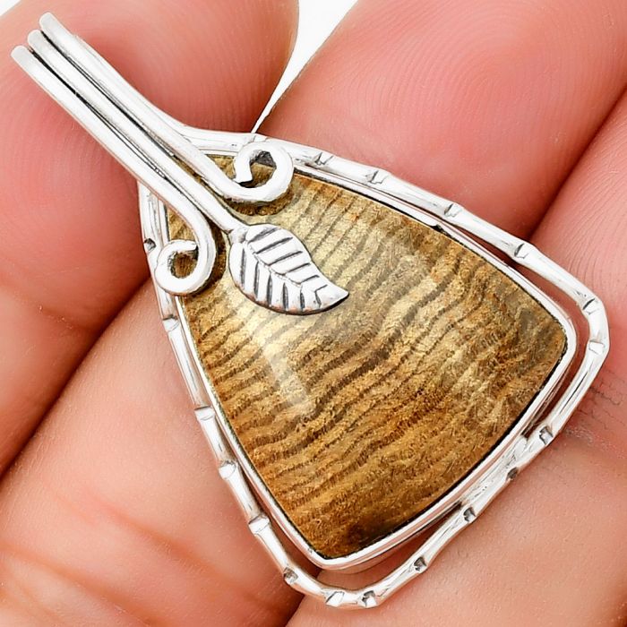 Natural Petrified Wood Pendant SDP131528 P-1643, 19x24 mm