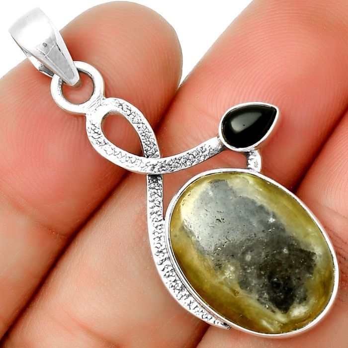 Australian Prehnite & Black Onyx Pendant SDP132011 P-1111, 14x19 mm