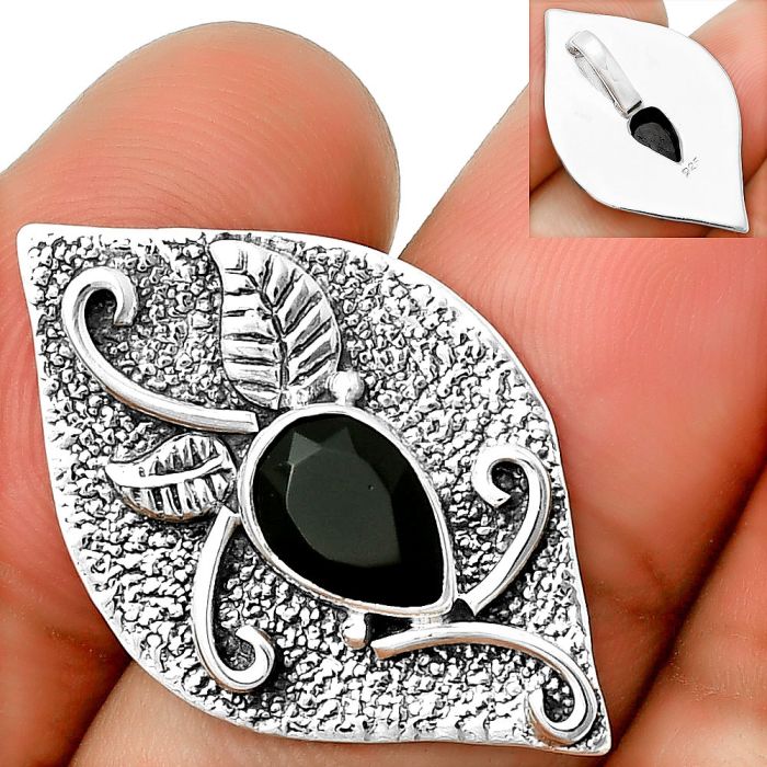 Natural Black Onyx - Brazil Pendant SDP132193 P-1518, 6x9 mm