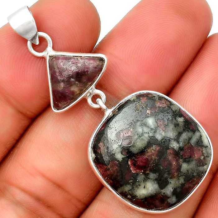 Natural Russian Eudialyte Pendant SDP133831 P-1098, 20x21 mm