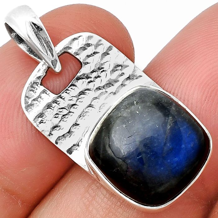 Blue Fire Labradorite Pendant SDP136361 P-1106, 12x13 mm