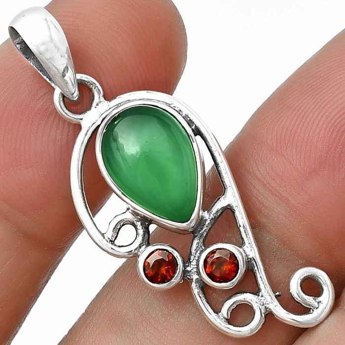 Green Onyx and Garnet Pendant SDP139319 P-1039, 8x12 mm