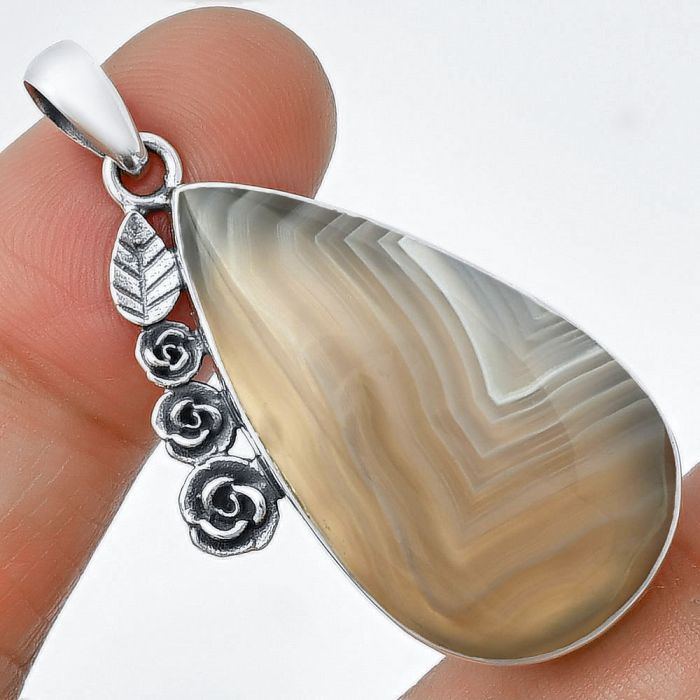 Floral - Banded Onyx Pendant SDP139476 P-1070, 18x33 mm