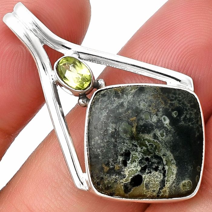 Star Galaxy Jasper and Peridot Pendant SDP140227 P-1006, 16x16 mm