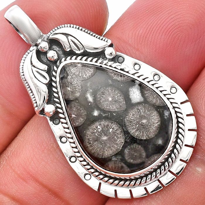 Black Flower Fossil Coral Pendant SDP144201 P-1568, 15x20 mm