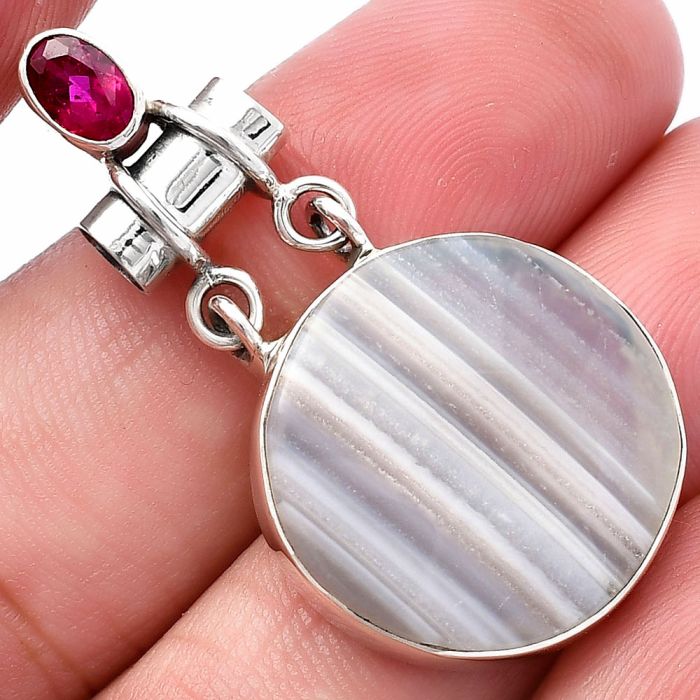 Banded Onyx and Ruby Pendant SDP144460 P-1276, 20x20 mm