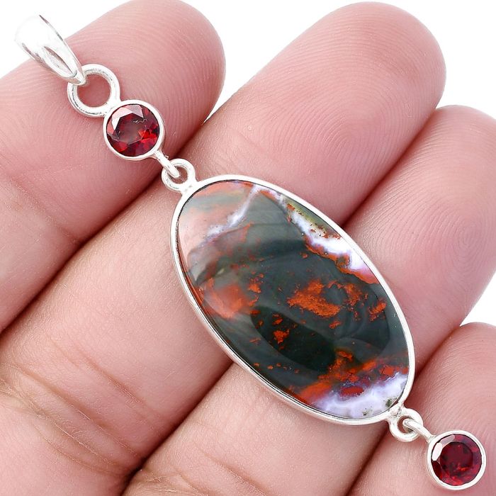 Blood Stone and Garnet Pendant SDP145676 P-1123, 15x27 mm