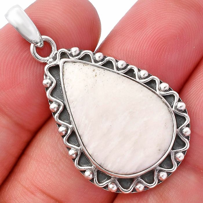 White Scolecite Pendant SDP146118 P-1514, 15x23 mm