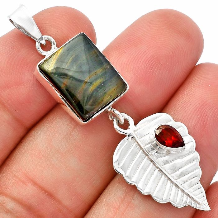 Blue Tiger Eye and Garnet Pendant SDP146835 P-1539, 11x14 mm