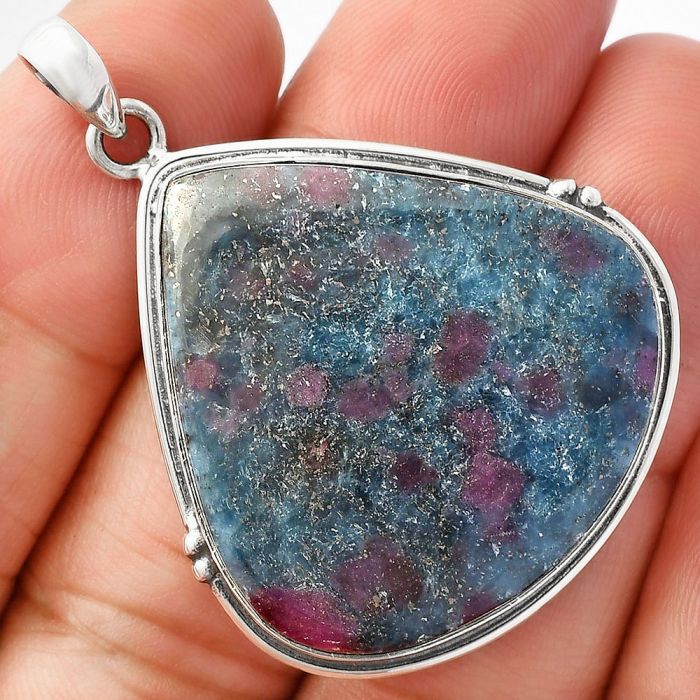 Ruby In Kyanite Pendant SDP147365 P-1064, 30x31 mm