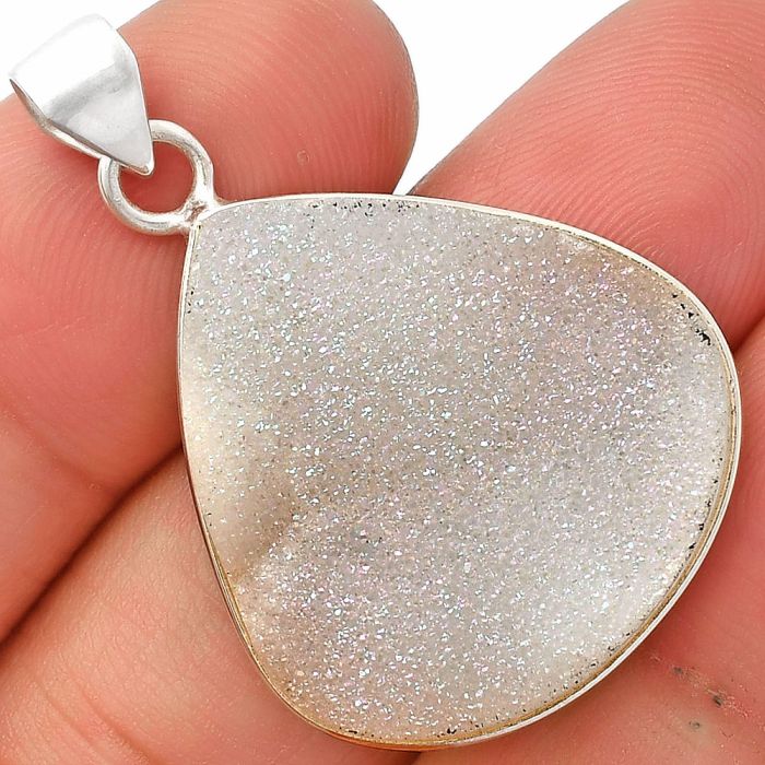 Snow White Druzy Pendant SDP148132 P-1001, 25x26 mm