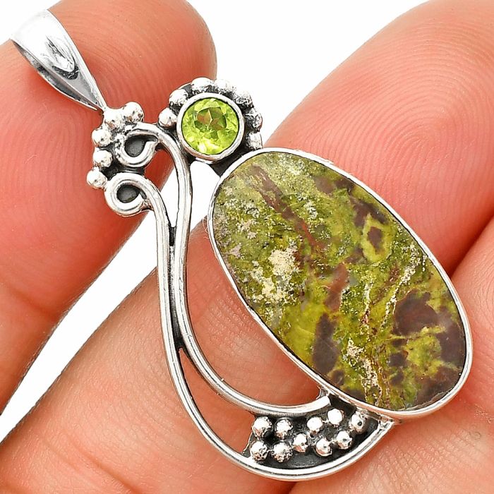 Dragon Blood Stone and Peridot Pendant SDP148765 P-1573, 12x21 mm