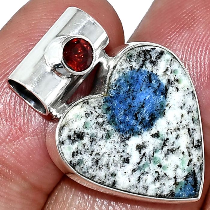 Heart - K2 Blue - Azurite In Quartz and Garnet Pendant SDP151786 P-1300, 18x19 mm