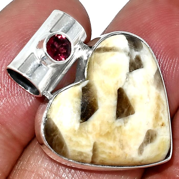 Heart - Yellow Septarian and Garnet Pendant SDP151787 P-1300, 20x22 mm