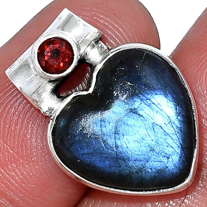 Heart - Blue Fire Labradorite and Garnet Pendant SDP152265 P-1300, 15x15 mm