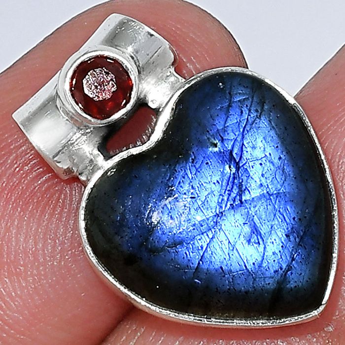 Heart - Blue Fire Labradorite and Garnet Pendant SDP152272 P-1300, 15x15 mm