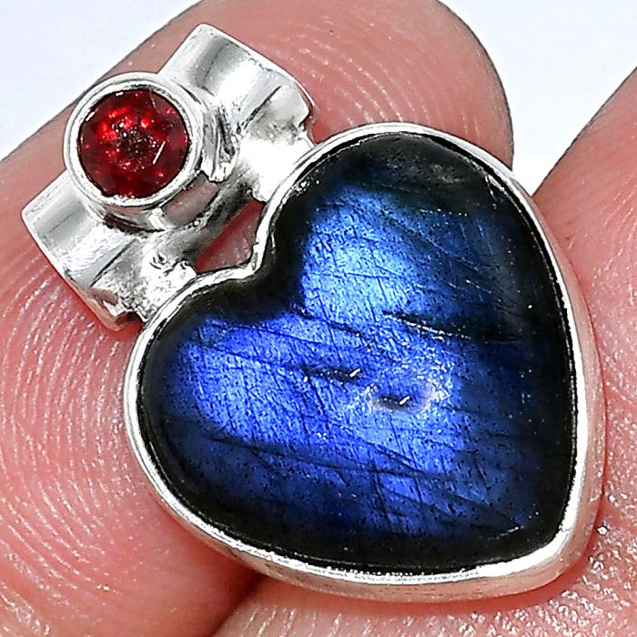 Heart - Blue Fire Labradorite and Garnet Pendant SDP152284 P-1300, 15x15 mm