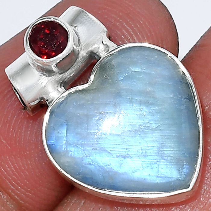 Heart - Rainbow Moonstone and Garnet Pendant SDP152296 P-1300, 15x15 mm