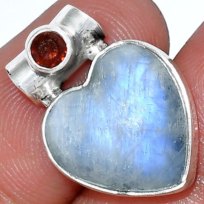 Heart - Rainbow Moonstone and Garnet Pendant SDP152299 P-1300, 15x15 mm