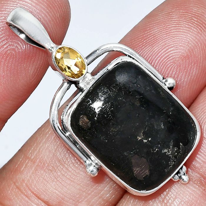 Nuummite and Citrine Pendant SDP152628 P-1175, 16x20 mm