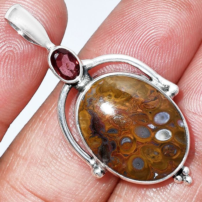 Rare Cady Mountain Agate and Garnet Pendant SDP152638 P-1175, 15x19 mm